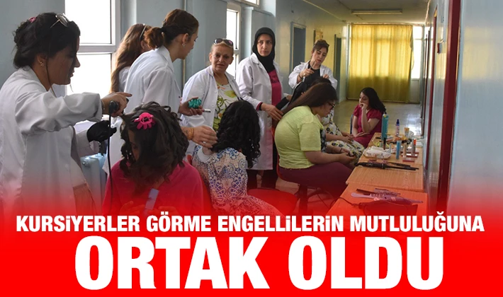 Kursiyerler görme engellilerin mutluluğuna ortak oldu
