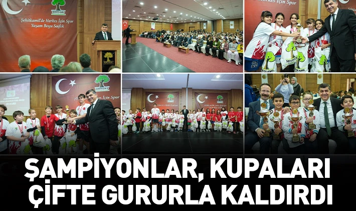 ŞAMPİYONLAR, KUPALARI ÇİFTE GURURLA KALDIRDI