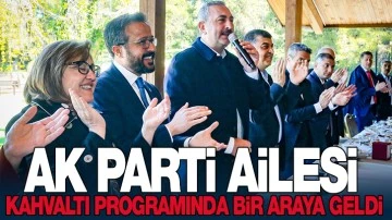 AK PARTİ AİLESİ KAHVALTI PROGRAMINDA BİR ARAYA GELDİ