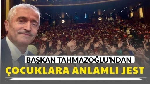 Başkan Tahmazoğlu&rsquo;ndan Miniklere Jurassic Age M&uuml;zikali S&uuml;rprizi