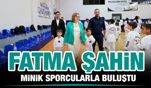 Fatma Şahin, Minik Sporcularla Buluştu