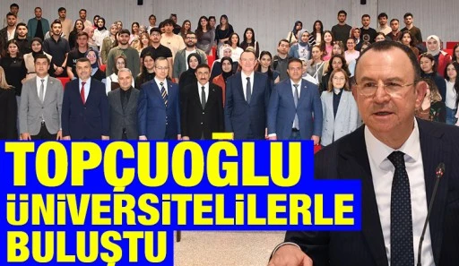 Mustafa Top&ccedil;uoğlu, &Uuml;niversitelilerle Buluştu