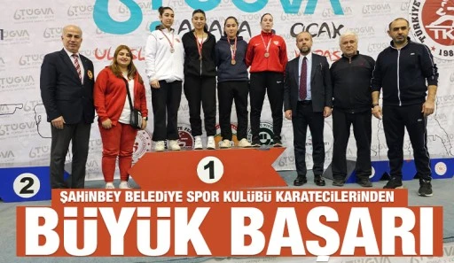 ŞAHİNBEY BELEDİYE SPOR KULÜBÜ KARATECİLERİNDEN BÜYÜK BAŞARI