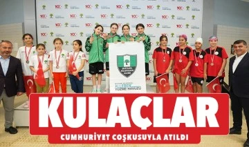 KULAÇLAR, CUMHURİYET COŞKUSUYLA ATILDI