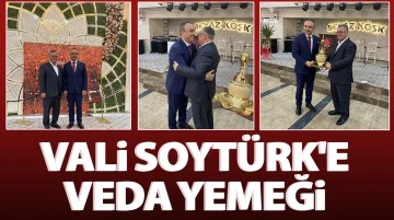 Vali Soytürk'e veda yemeği 