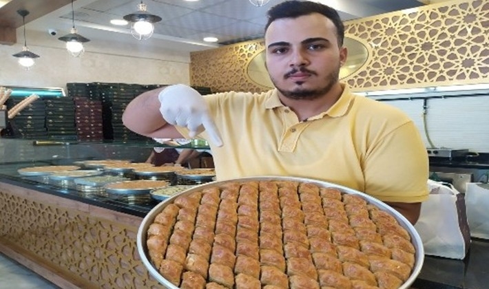 100 fidan bağışı yapana bir kilo baklava bedava