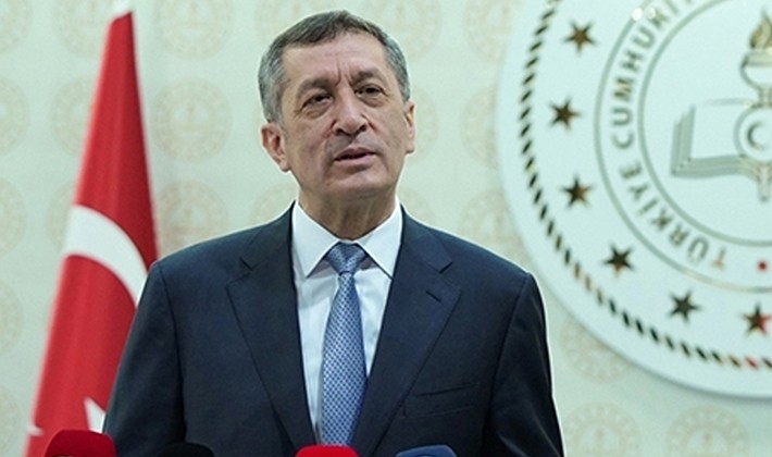 Bakanı Ziya Selçuk'un istifası kabul edildi