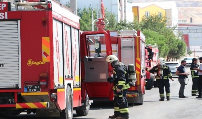 Tahıl fabrikasında çıkan yangın korkuttu