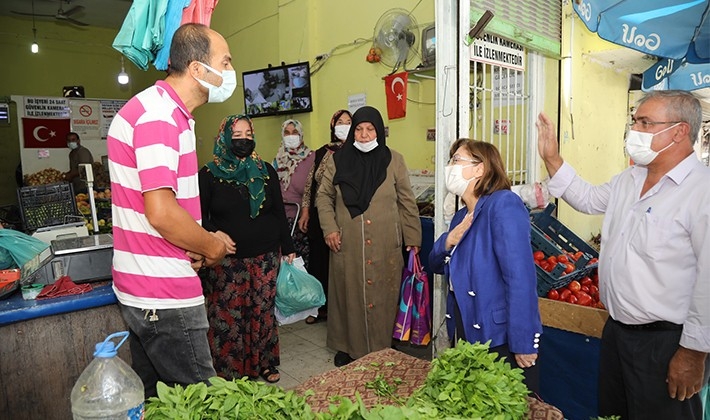 Başkan Şahin'den Turanemeksiz ve Onur mahallelerine ziyaret