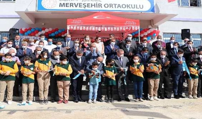 Gaziantep'te okul açılışları sürüyor