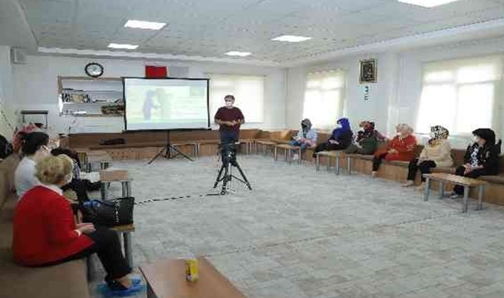 Şehitkamil'den kadınlara madde kullanımı ile mücadele semineri