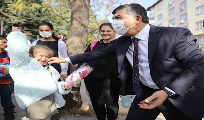 Başkan Fadıloğlu Minik Buğlem'in park isteğini kırmadı