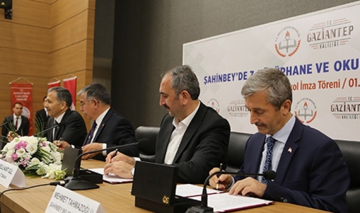 BAKAN YILMAZ VE BAŞKAN TAHMAZOĞLU, Z KÜTÜPHANE PROTOKOLÜ İMZALADI