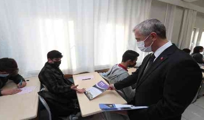 Şahinbey'den öğrencilere deneme sınavı