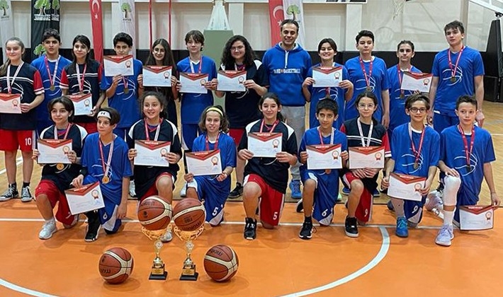 Okullar arası yıldızlar basketbol müsabakaları