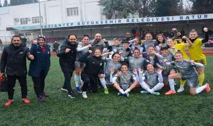 ALG Spor tutulmuyor: 7-0