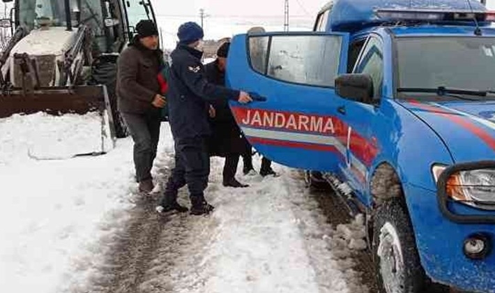 Araban karayolu ulaşıma yeniden açıldı