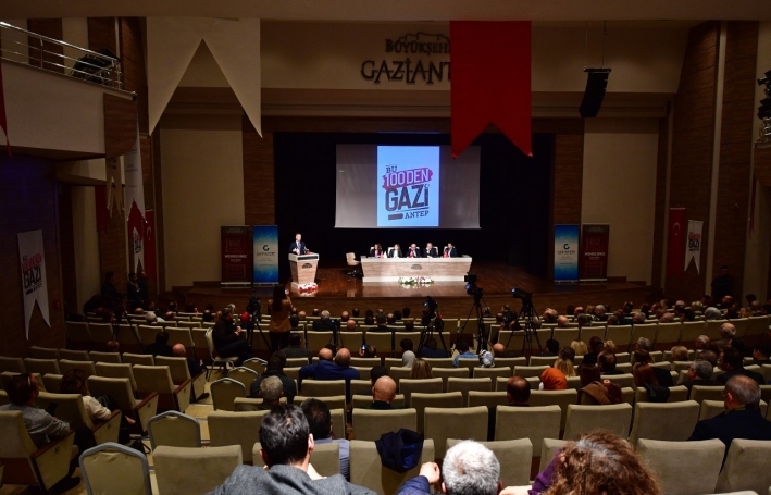 Gazi şehir 100. yılı için kenetlendi