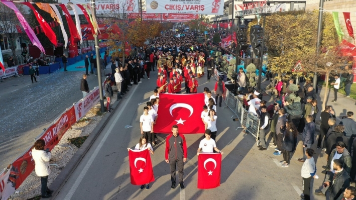 6317 ŞEHİT İÇİN KOŞTULAR!