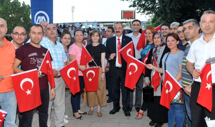 “Tüm şehitlerimizi anıyorum”