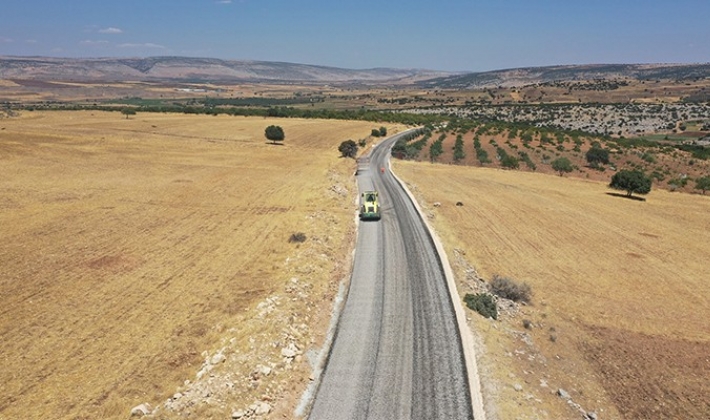 Kırsal mahallelerde 205 kilometrelik sathi kaplama asfalt yapıldı