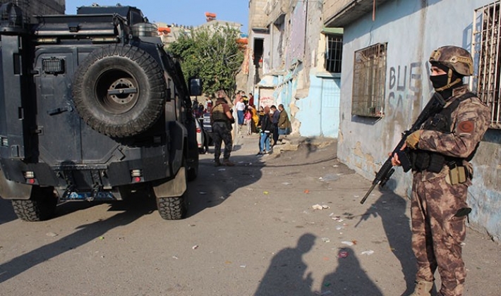 Gaziantep’te uyuşturucu tacirlerine baskın