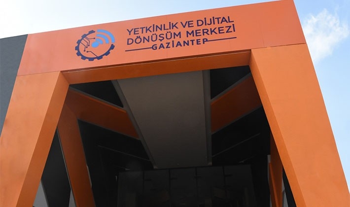 Yetkinlik ve Dijital Dönüşüm Merkezi hizmet vermeye başladı