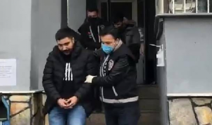 Sahte kimlikle dolaşan cinayet şüphelileri 1 yıl sonra yakalandı