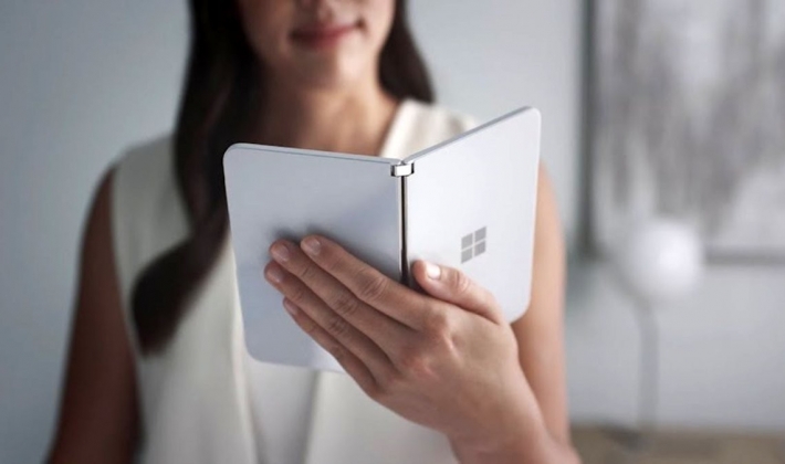 Microsoft Surface Duo Avrupa’ya yakında geliyor!