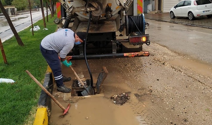 GAZİANTEP'TE AŞIRI YAĞMURA KARŞI ÖNLEMLER ALINIYOR