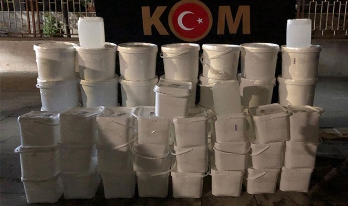 Bin 65 Litre Kaçak Etil Alkol Ele Geçirildi