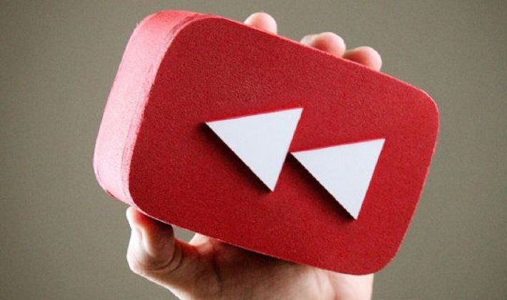 YouTube 10 yıllık geleneğe son verdi!