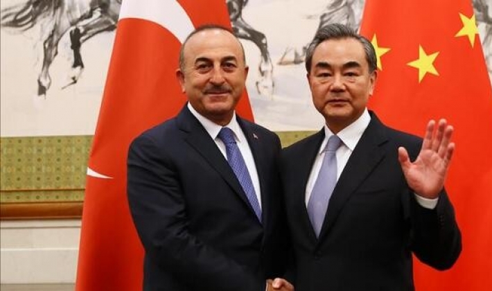 Bakan Çavuşoğlu, Çin Dışişleri Bakanı ile görüştü