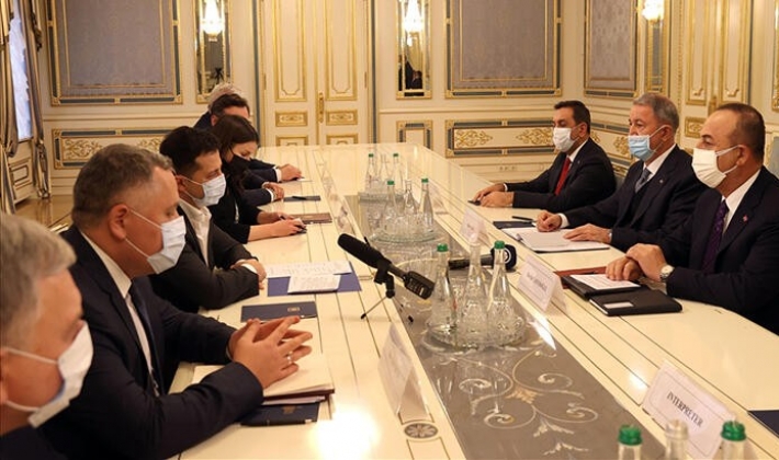Akar ve Çavuşoğlu, Ukrayna Devlet Başkanı Zelenskiy ile görüştü