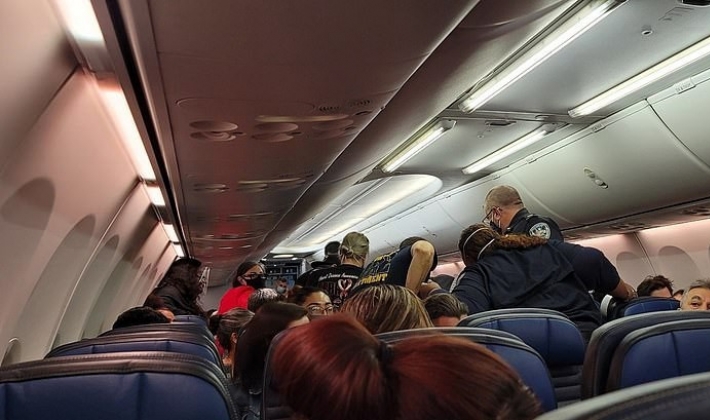 ABD'de bir yolcu uçakta Covid-19 nedeni ile hayatını kaybetti