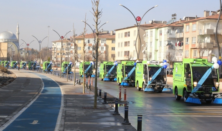 Şahinbey Belediyesi temizlik araçları filosunu güçlendirdi