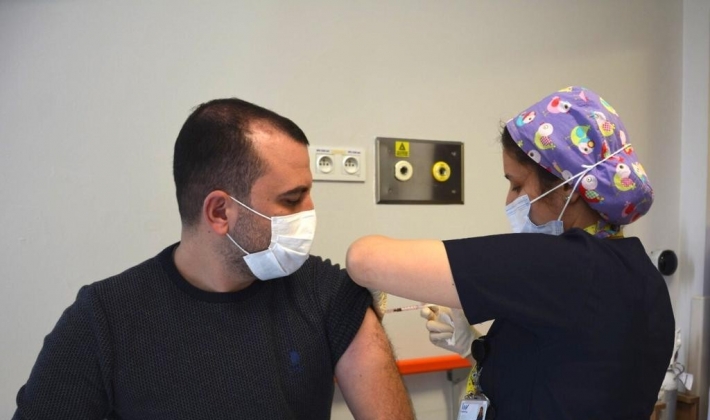 Kırbaş: "Güvenli ve sağlıklı yarınlar için aşı şart”
