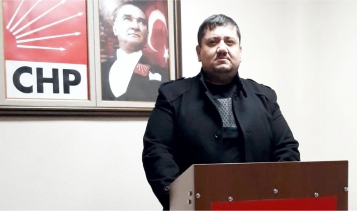 CHP’den istifa eden meclis üyelerine sert tepki
