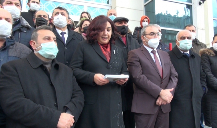 AK Parti'nin İç Anadolu'daki tek kadın il başkanı mazbatasını aldı