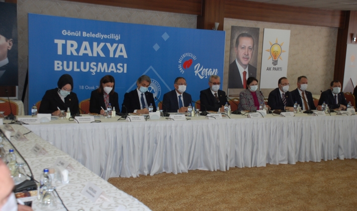 Özhaseki: “HDP’li belediyelerin hizmet etmek gibi bir derdi yok”