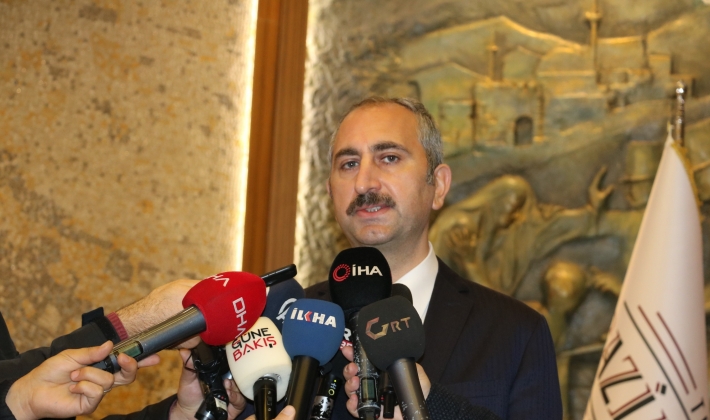 Adalet Bakanı Gül’den Anayasa Mahkemesi açıklaması