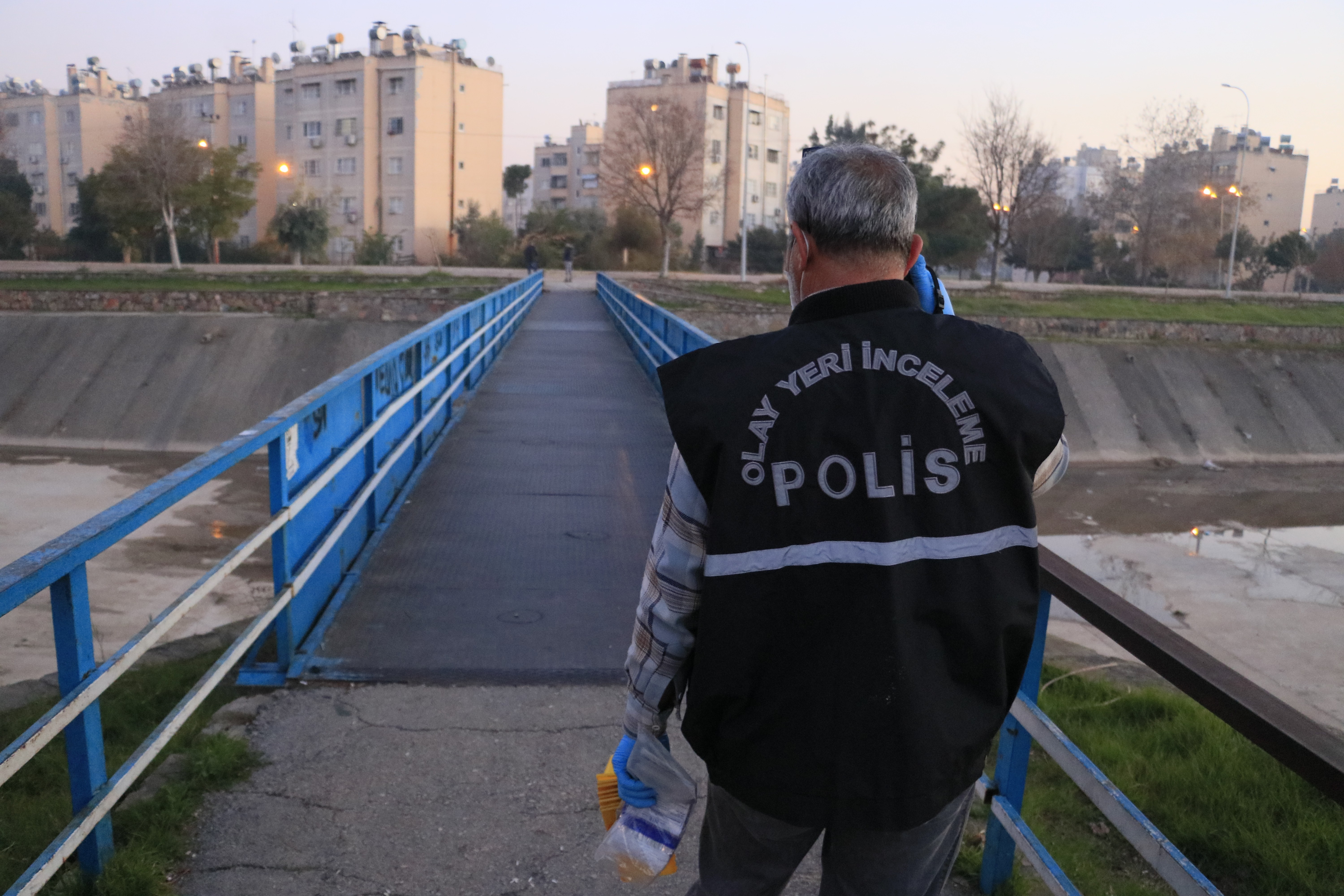 Güvercin uçururken silahlı saldırıya uğrayan kişi ağır yaralandı