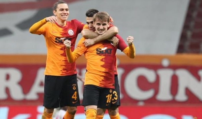 Galatasaraylı futbolcuya askerlik yolu gözüktü