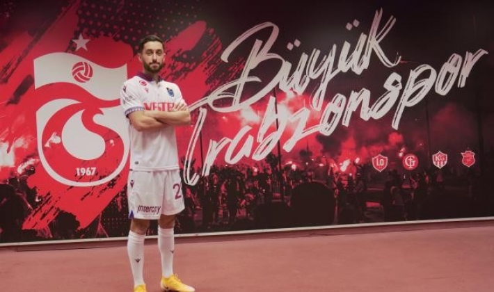 Trabzonspor, Yunus Mallı ile 2,5 yıllık sözleşme imzaladı