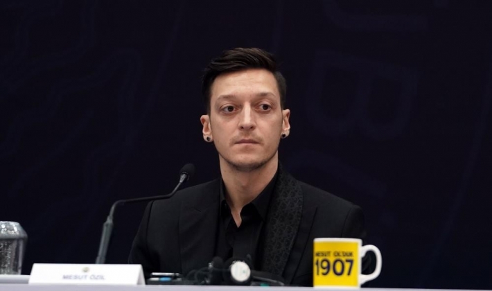 Transfer döneminde Mesut Özil konuşuldu