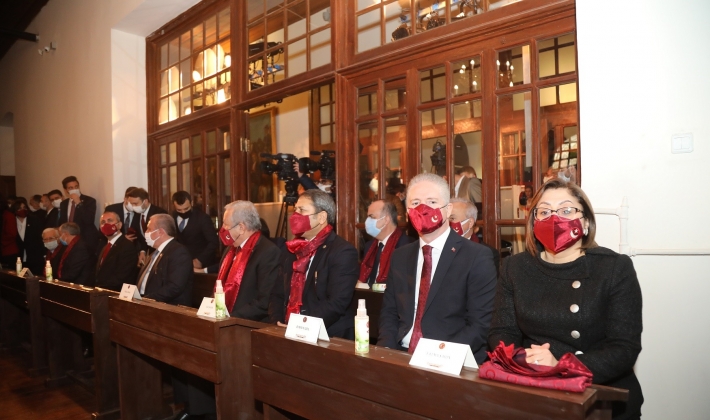 GAZİANTEP’E “GAZİLİK” UNVANININ VERİLİŞİNİN 100’ÜNCÜ YILI KUTLANDI