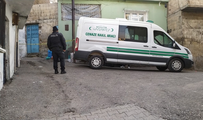 Gaziantep'te silahlı kavgada oğul öldü anne ağır yaralandı