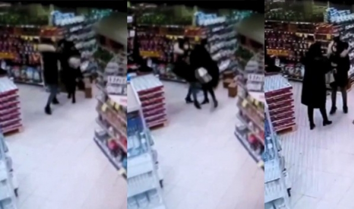 Süper markette kadınların kavgası kameraya yansıdı