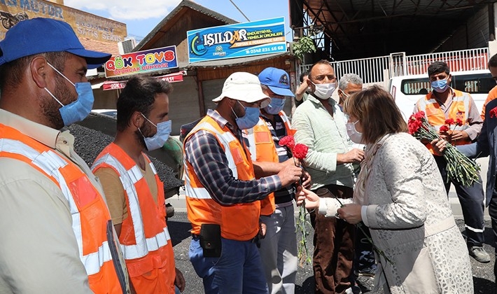 Büyükşehir tam kapanmada da fırsatı değerlendiriyor