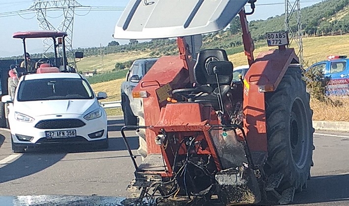 Kazada ikiye ayrılan traktörden yaralı kurtuldu
